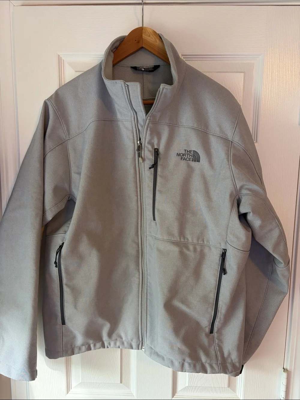 XL The North Face Men's Light Gray Performance Softshell Jacket APEX Bionic!